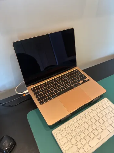 MacBook Air 13? golden