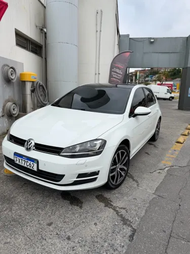 Volkswagen Golf Highline 1.4 TSI Total Flex Aut. 2017
