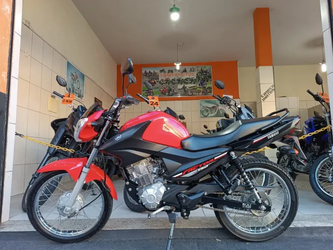 Factor 150 E 2018 vermelha 