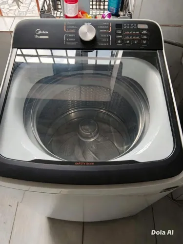 Máquina de lavar roupa em perfeitas condições