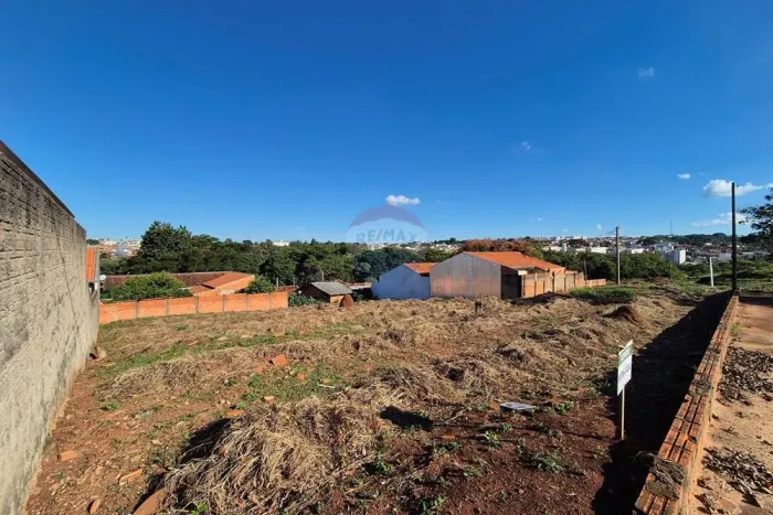 Terreno a venda no Jardim Cambuí