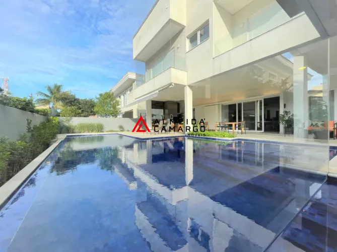 Casa à venda no Guarujá - Condomínio Granville - 6 Suítes, Piscina e lazer completo