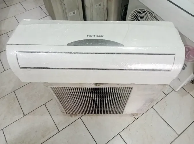 Ar Condicionado Komeco Quente e Frio 9 Mil BTUs