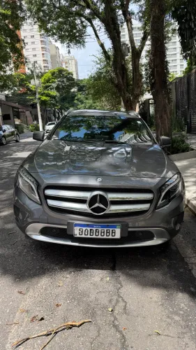 Mercedes-Benz GLA 200 Adv. 1.6/1.6 TB 16V Flex Aut. 2016