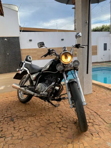 Moto MVK Blackstar