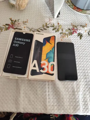 Samsung Galaxy A30