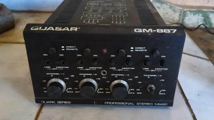 Mixer Quasar QM -887 sem testes