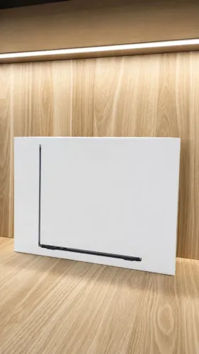 MacBook Air M2 13.6? 16Gb/256GB PRETO - Novo/Lacrado