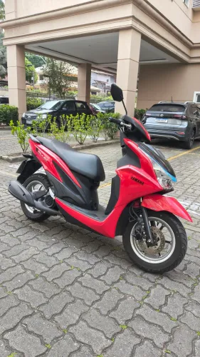 Moto novíssima