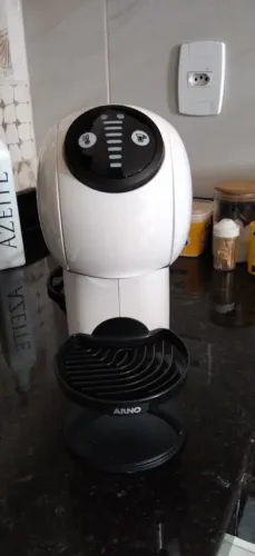 Cafeteira Expresso Arno Nescafé Dolce Gusto Genio S Basic de Cápsula 15 Bar Branco