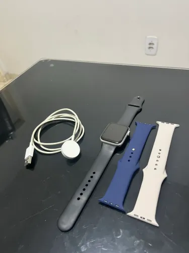Apple Watch SE 44mm (2° geração com GPS)