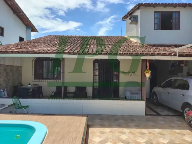 Casa de 3 Quartos com 2 Suítes, Quintal Frente/Fundos e Piscina no Itapebussu - Guarapari
