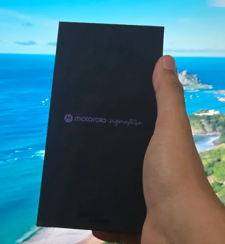 Smartphone Motorola Signature 512GB novo e lacrado com nota