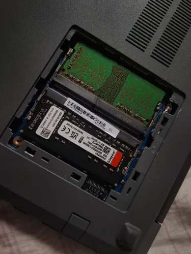 Dois pentil de 4 de Ram ( ao todo 8gram), DDR4, 2666mhz, para notebook