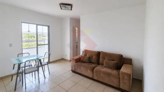 Apartamento com 2 quartos para alugar, 48 m² - Setor Negrão de Lima - Goiânia/GO