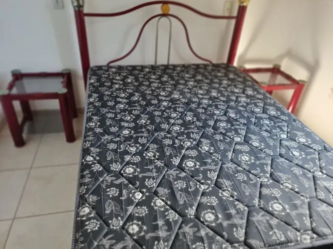 Cama com colchão Praia do Ervino