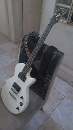 Guitarra Les Paul Strinberg Branca