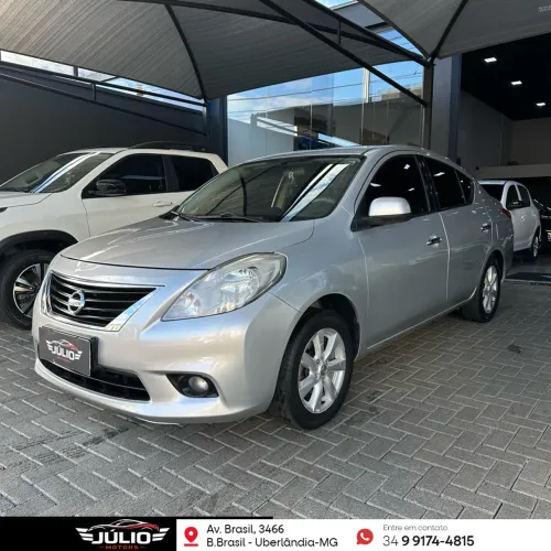 Nissan Versa SL 1.6 16V Flexstart 4P Mec. 2013