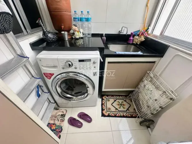 Apartamento : / Residencial / Glória