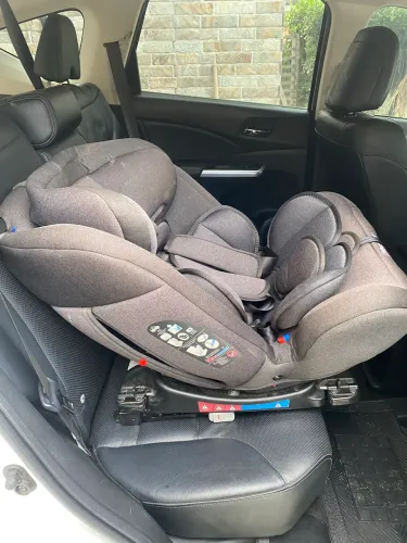 Vendo Cadeirinha de Carro fischer price 360 isofix