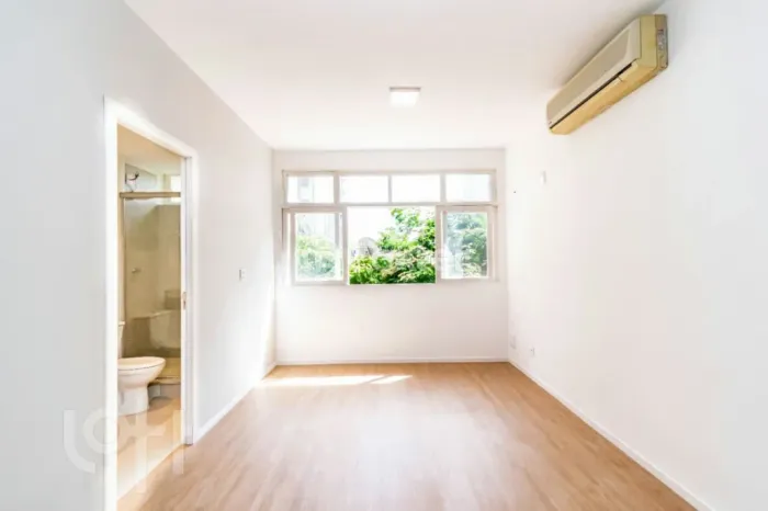 Apartamento à venda Rua dos Andradas, Centro Histórico - Porto Alegre