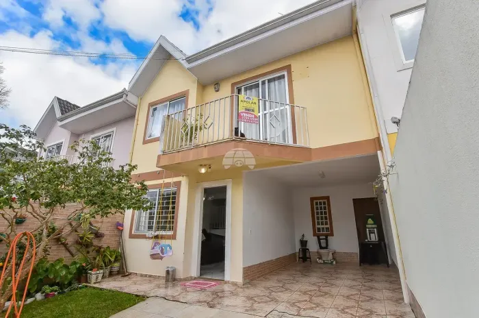 Sobrado para venda com 110 m² com 3 quartos em Uberaba - Curitiba - PR