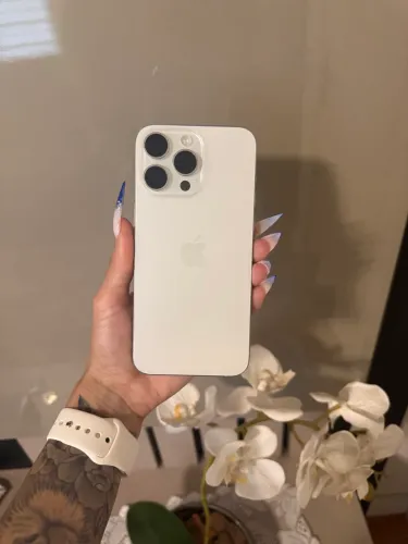 iPhone 15 Pro Max 512gb Titânio Branco