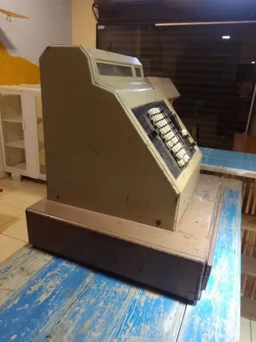 Registradora antiga 