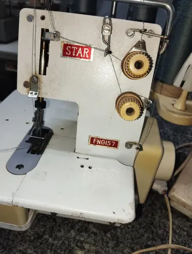 VENDO UM MÁQUINA GALONEIRA SEMI INDUSTRIAL STAR FNG157 EM ÓTIMO ESTADO, JÁ REVISADA. 