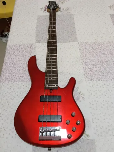 Vendo Baixo Tagima Milenium Série Especial 5 Cordas.