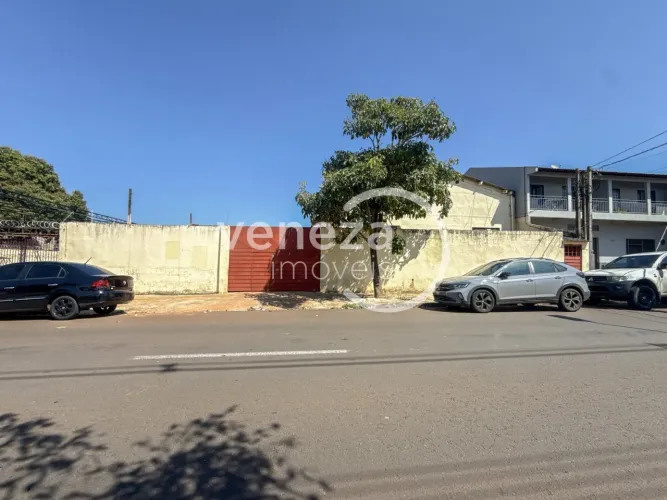Barracão para alugar, 300 m² no Jardim Piza, Londrina