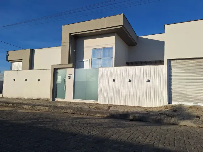 Casa a venda
