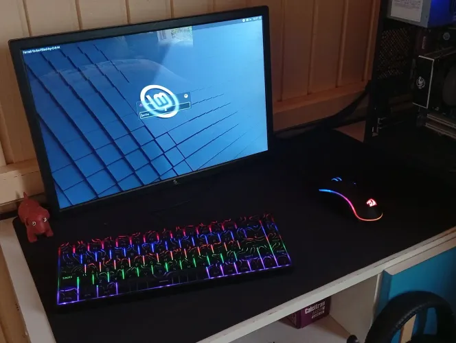 PC completo i3, 8GB RAM, SSD 240GB + monitor e periféricos