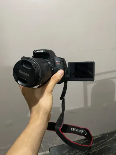 CANON T5i + LENTE 18-55mm
