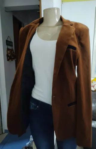 Blazer feminino veste o Tam 44