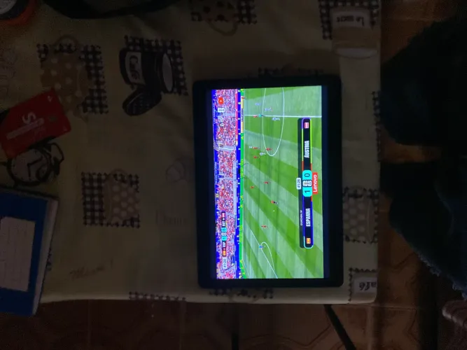 Tablet com teclado e mouse ótimo estado