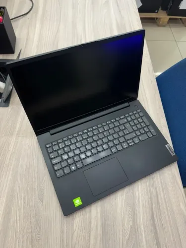 NOTEBOOK LENOVO V15 G2-ITL 8GB + 256 SSD NVME + 2GB PLACA DE VIDEO