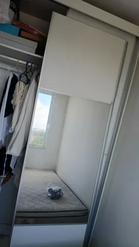 Guarda roupa de solteiro