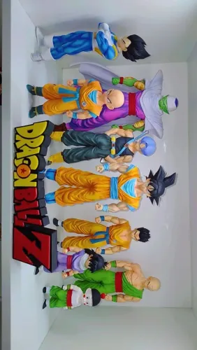 Action figures Dragon Ball Z (LEIA O ANÚNCIO)