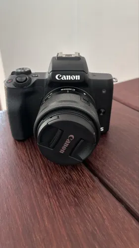 Câmera Cânon M-50 Mark ii semi nova pouquíssimos cliques