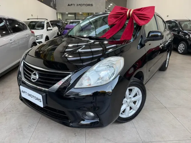 Nissan Versa SL 1.6 16V Flexstart 4P Mec. 2014