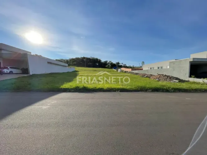 Terreno à venda no condomínio Terras de Ártemis