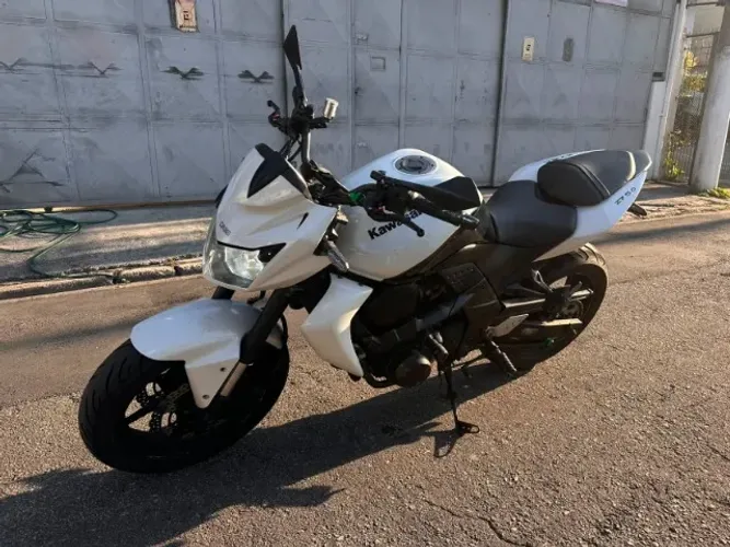KAWASAKI Z 750 P PESSOAS EXIGENTES