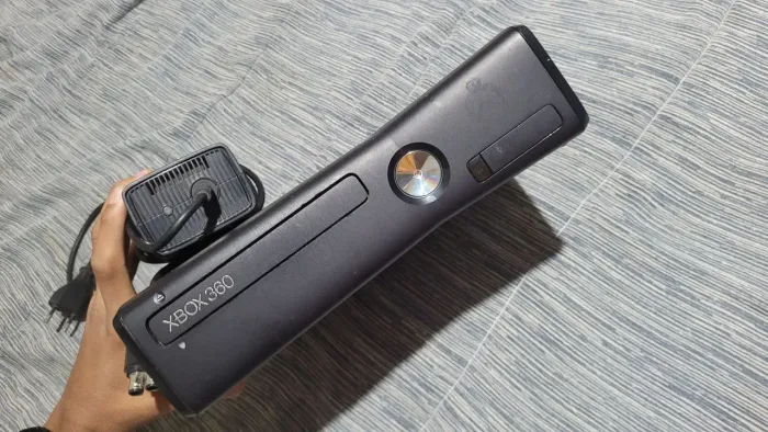 Xbox 360 slim usado