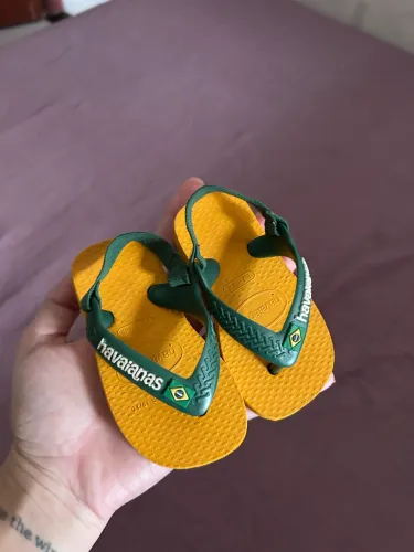 havaianas bebê