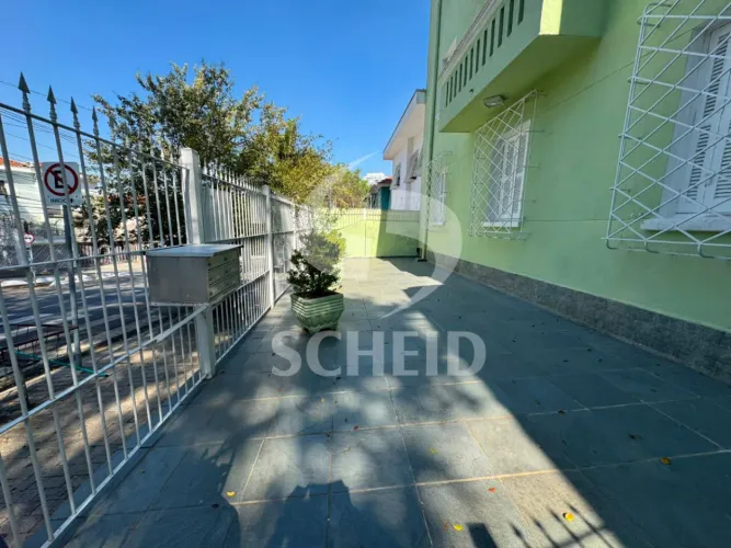 Apartamento de 130 m² com quintal e 2 dormitórios na Aclimação