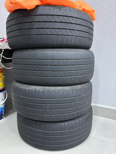 Pneus 225/50/18 os 4 por 150.00
