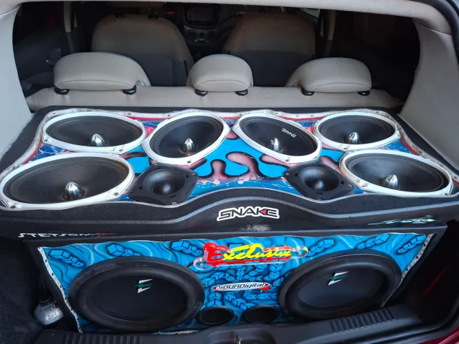 Som automotivo completo 