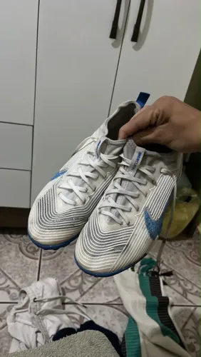 Chuteira Society Nike Mercurial