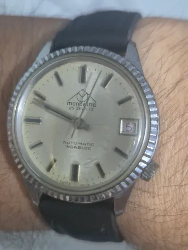 Relógio MONDAINE AUTOMÁTICO 25 RUBIS   -   IMPECÁVEL